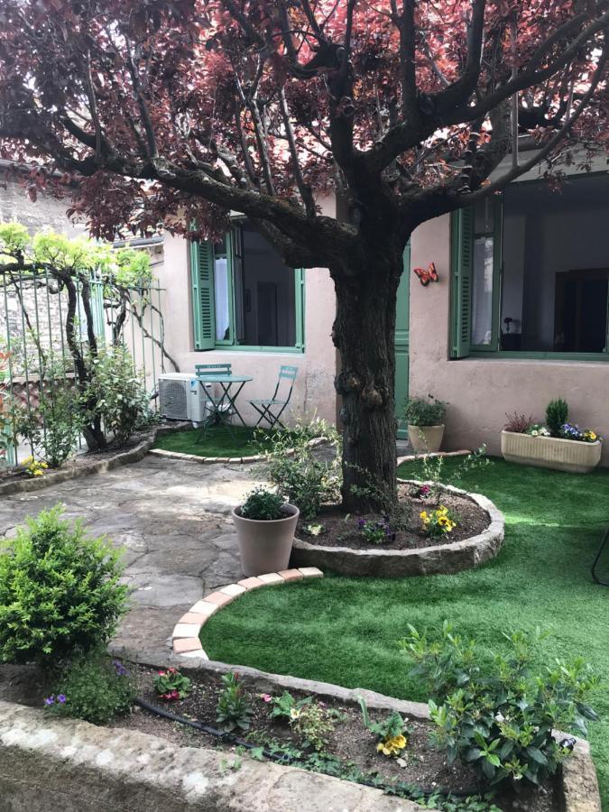 Le Beffroi Bed & Breakfast Millau Exterior foto